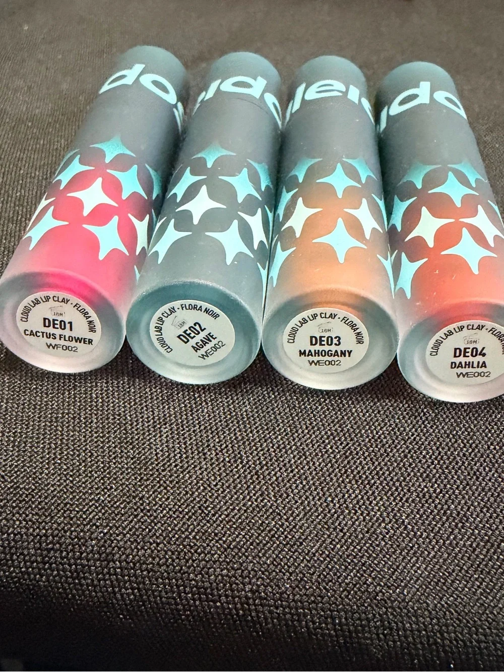 19 Kaleidos Cloud Lab Lip Clay Lipsticks New FullSz